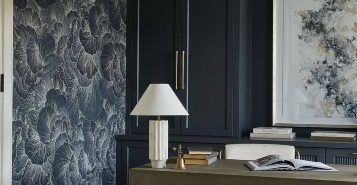 10 Beautiful Examples of When Dark Paint ‘Worked’ In Small Spaces