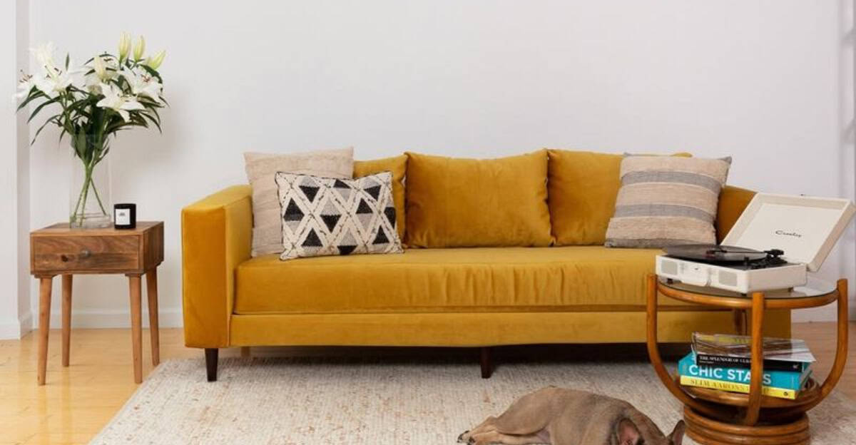 10 Outdated Couch Colors No One Really Likes Anymore
