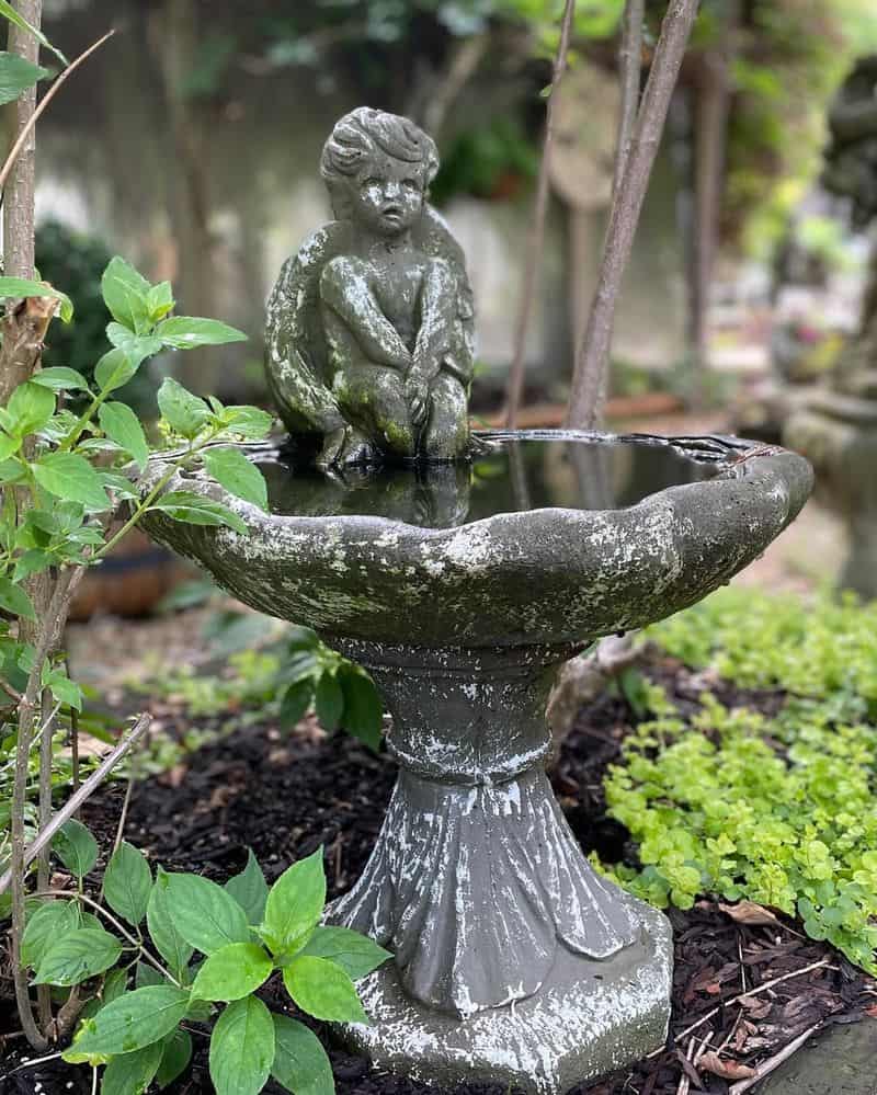 Add Victorian Statues