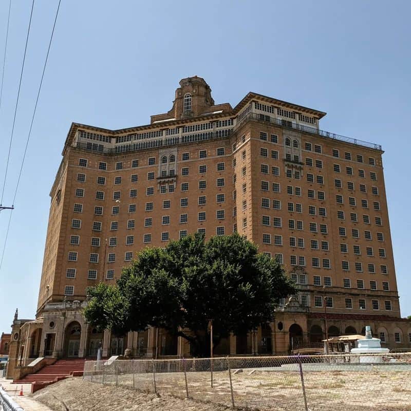Baker Hotel – Mineral Wells, Texas, USA