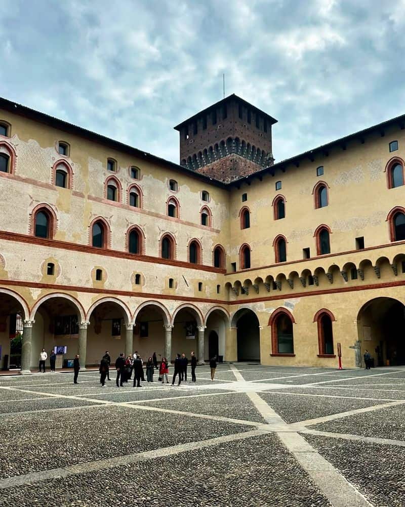 Castello Sforzesco (Sforza Castle)