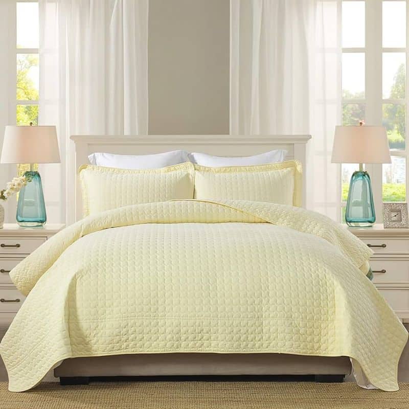Buttercup Bedspread