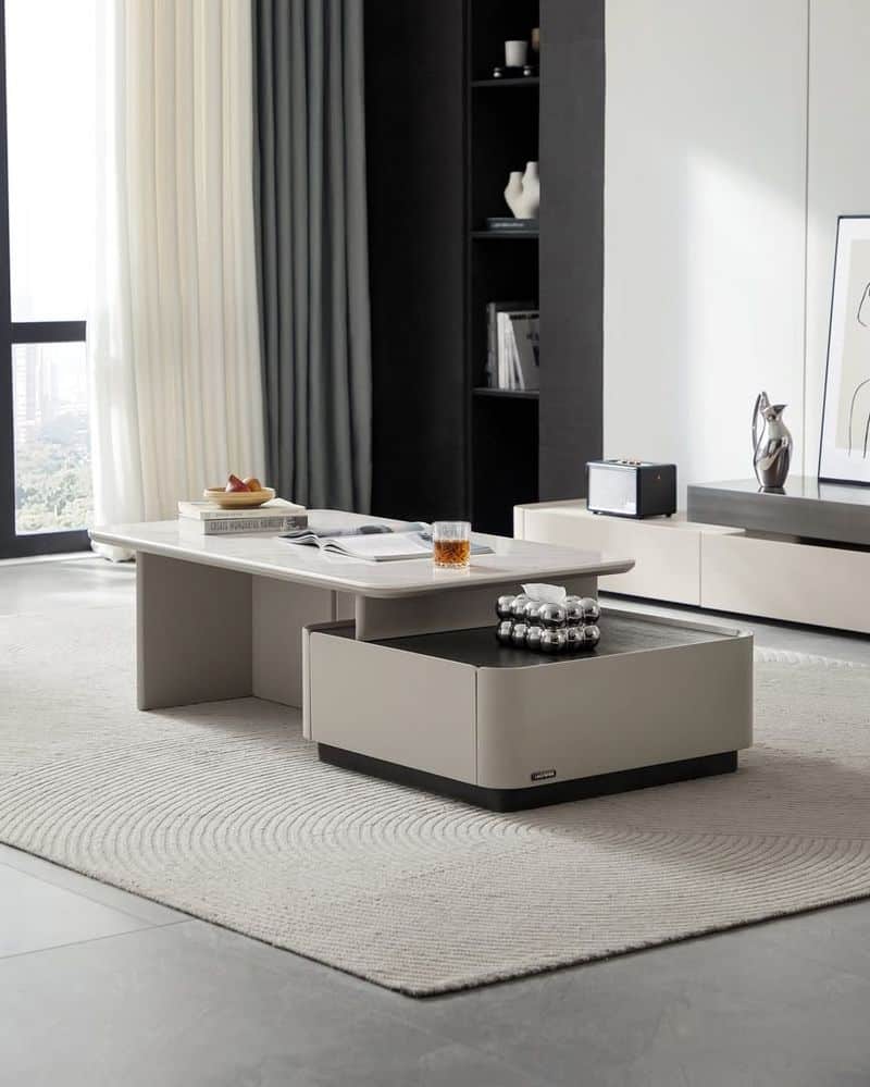Expandable Elegance for Entertainers