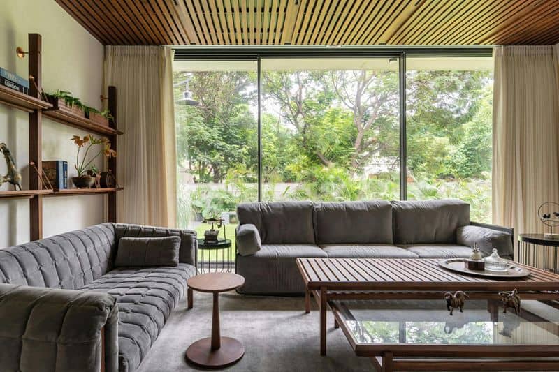 Large Coffee Tables