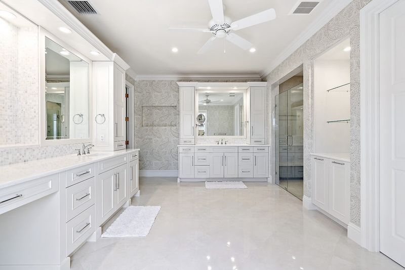 High-Gloss Finishes