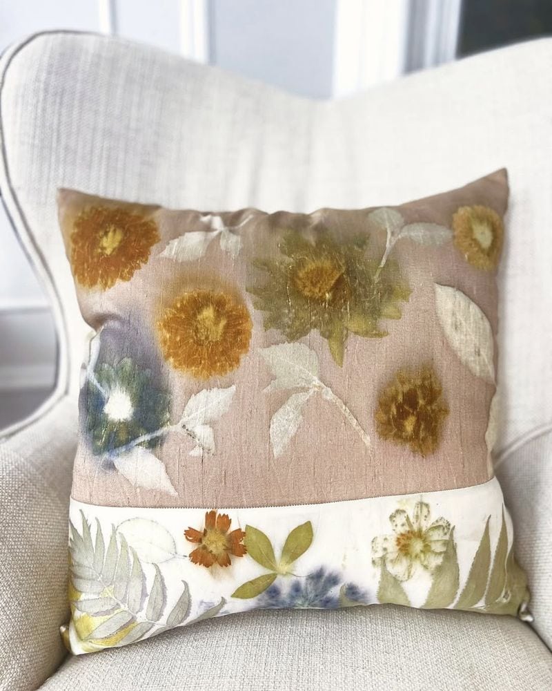 Incorporate Gold in Textiles