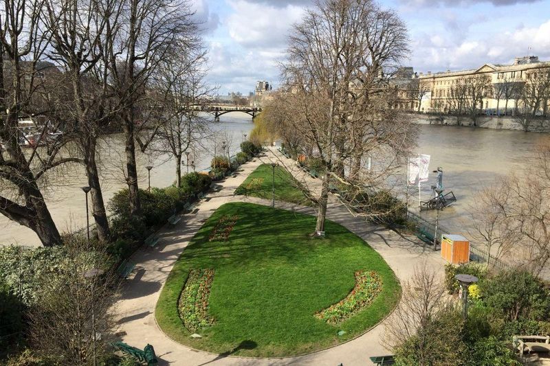Square du Vert-Galant