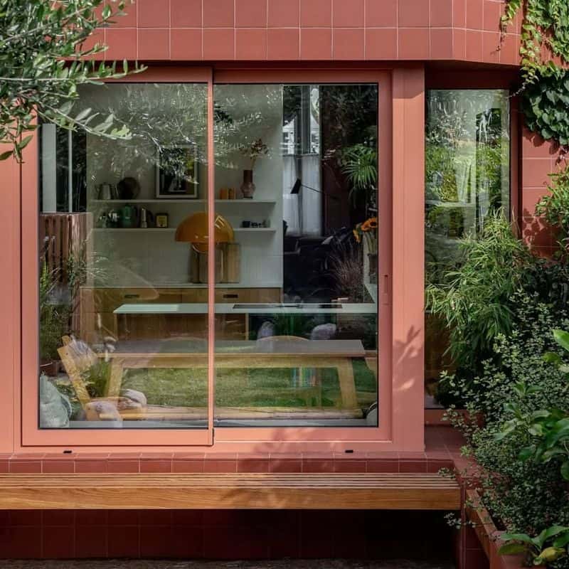Maximize Views with Large Windows
