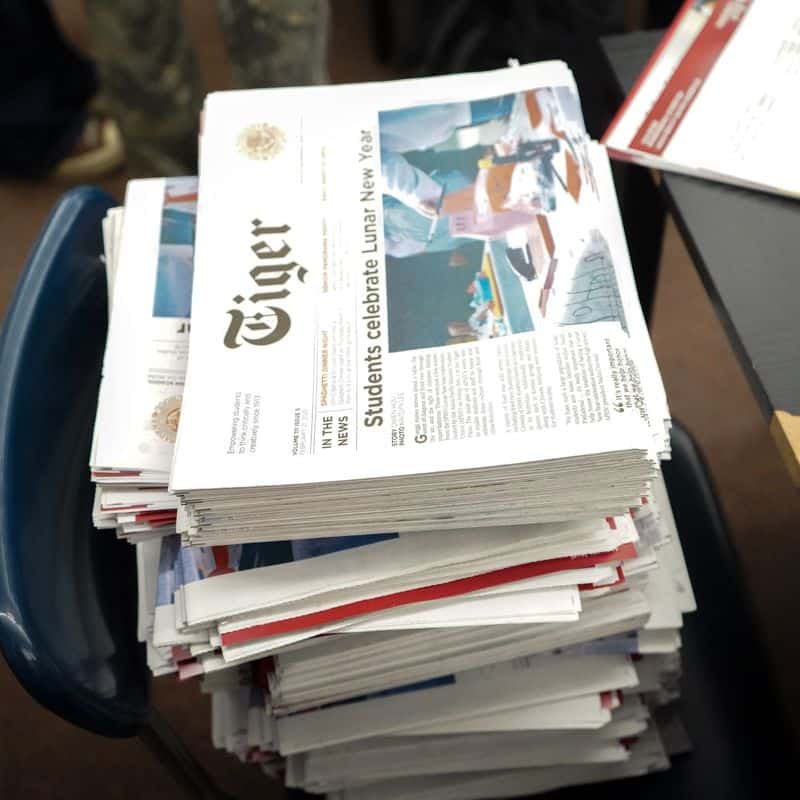 Newspapers Provide a Streak-Free Shine on Windows
