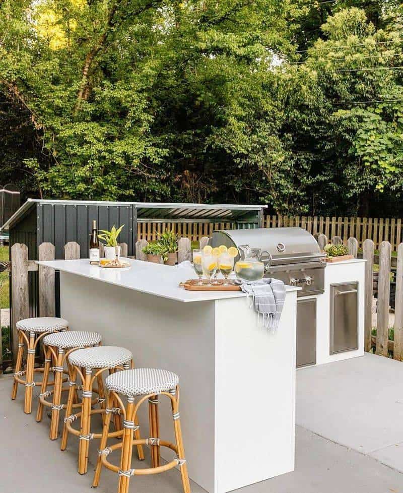 Outdoor Kitchen or Grill Station