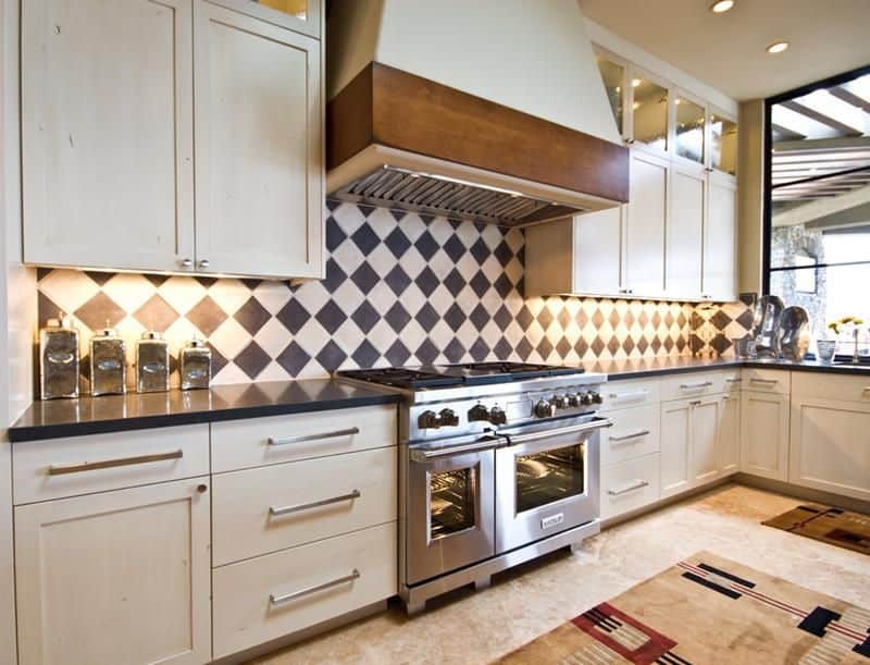 Quirky Kitchen Backsplashes