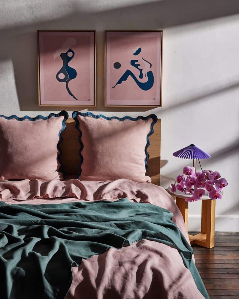 Scalloped Bed Linens