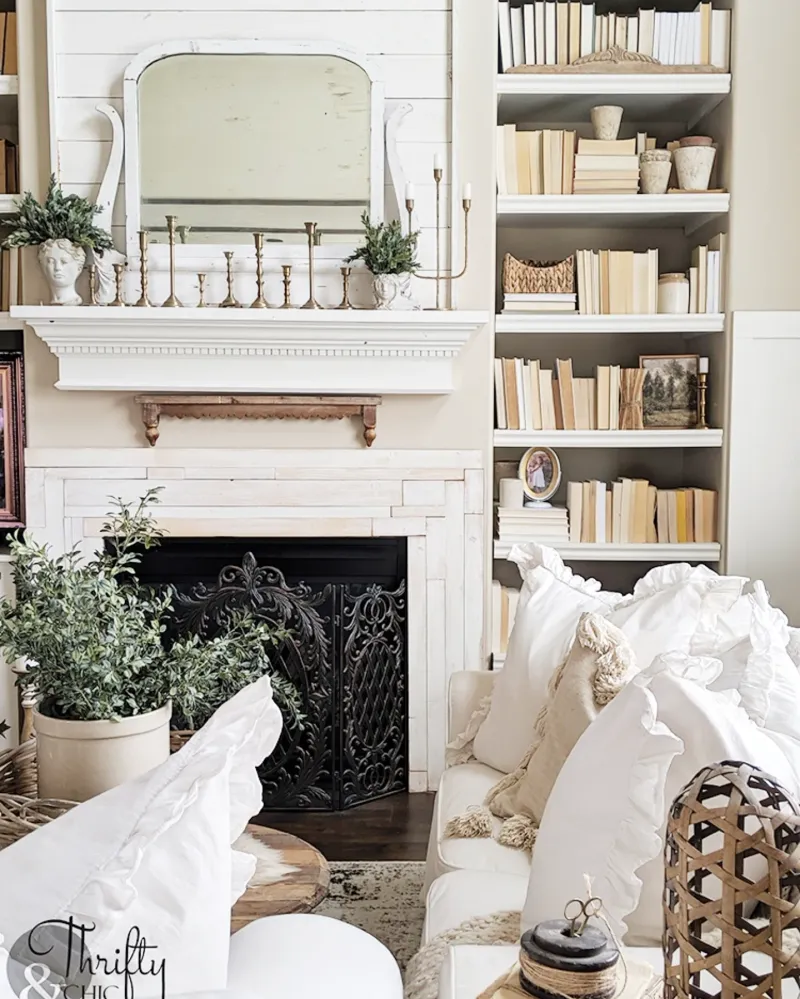 Shabby Chic Mantel Styling