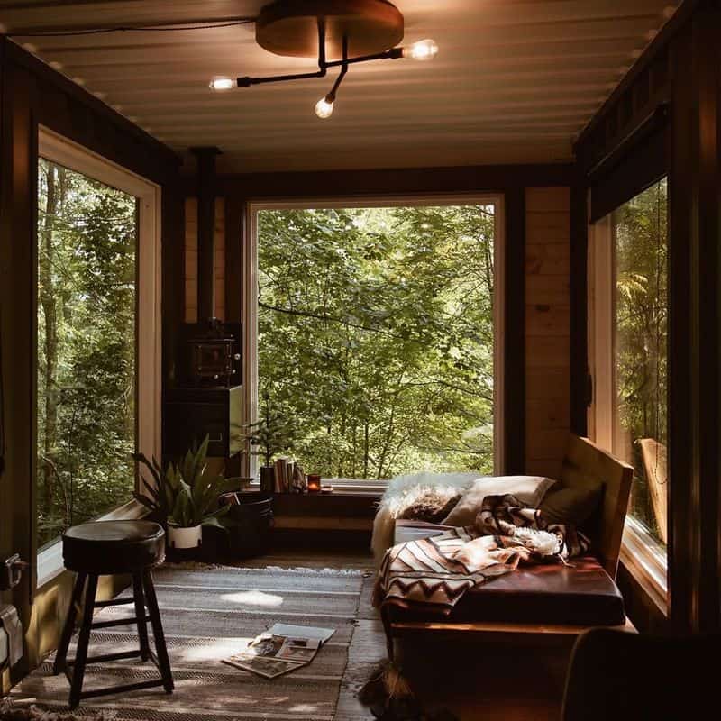 Spaces Facing Greenery