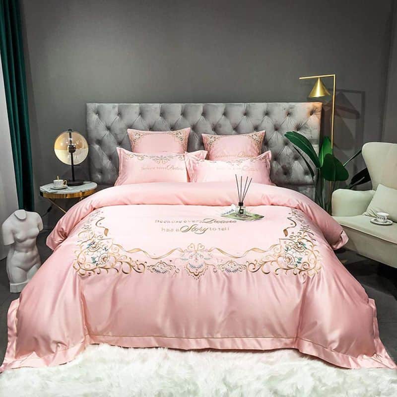 Glossy Bed Linens