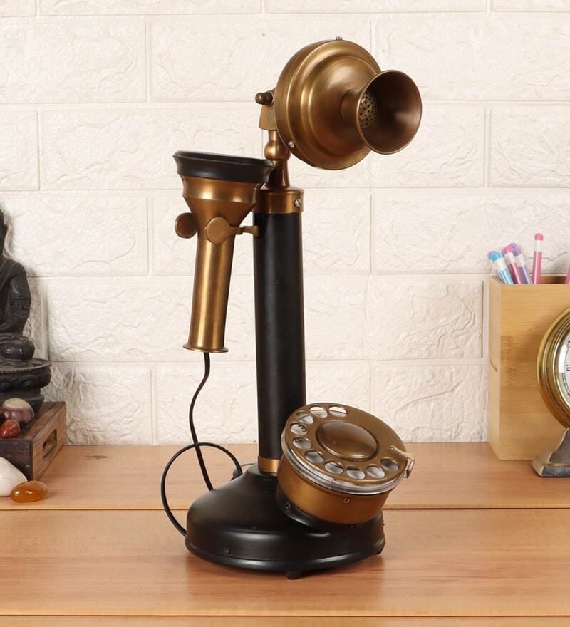 The Chic Candlestick