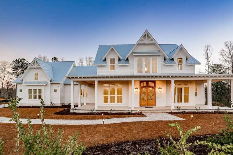 The Coastal Cottage