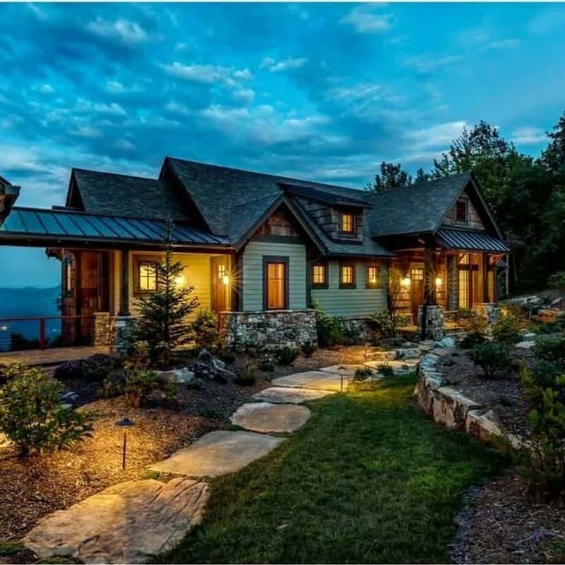 The Mountain Hideaway