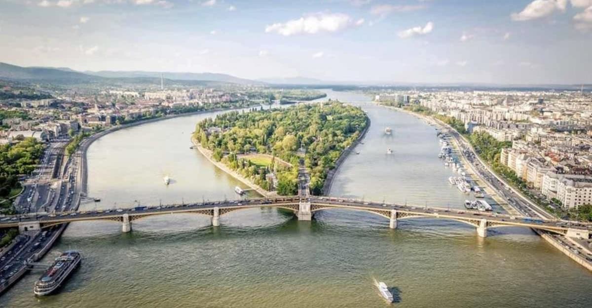 These Are The 10 World’s Coolest Neighborhoods