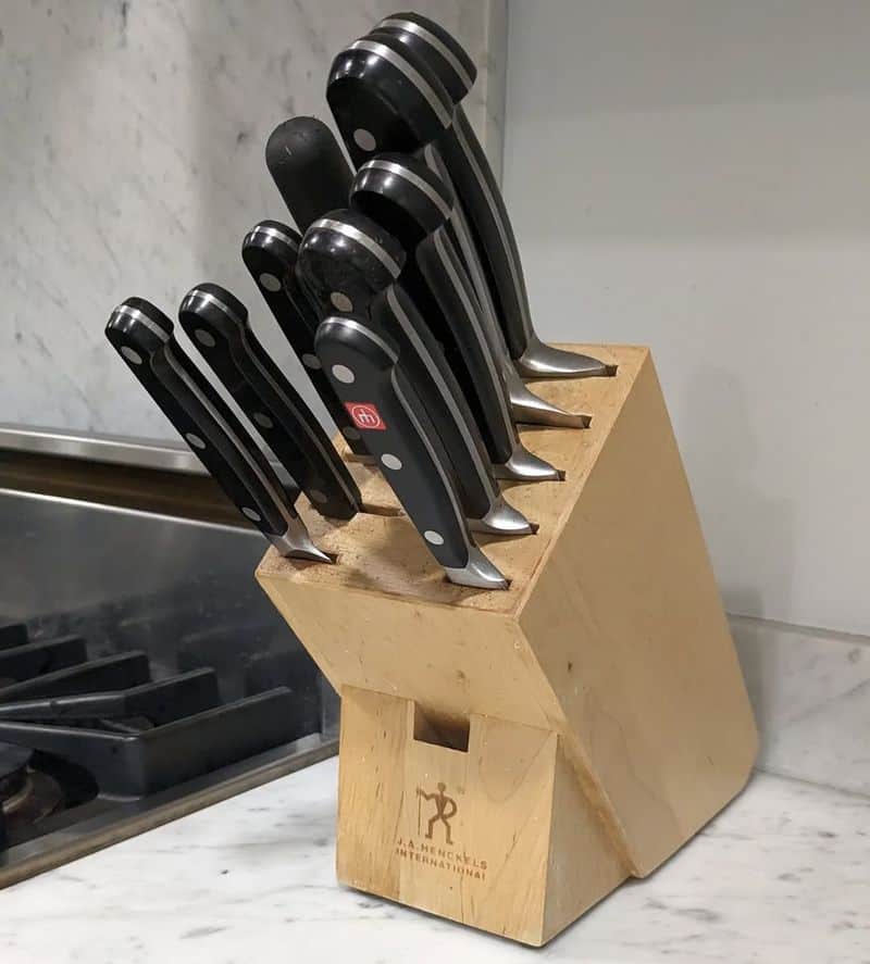 Using Bulky Knife Blocks