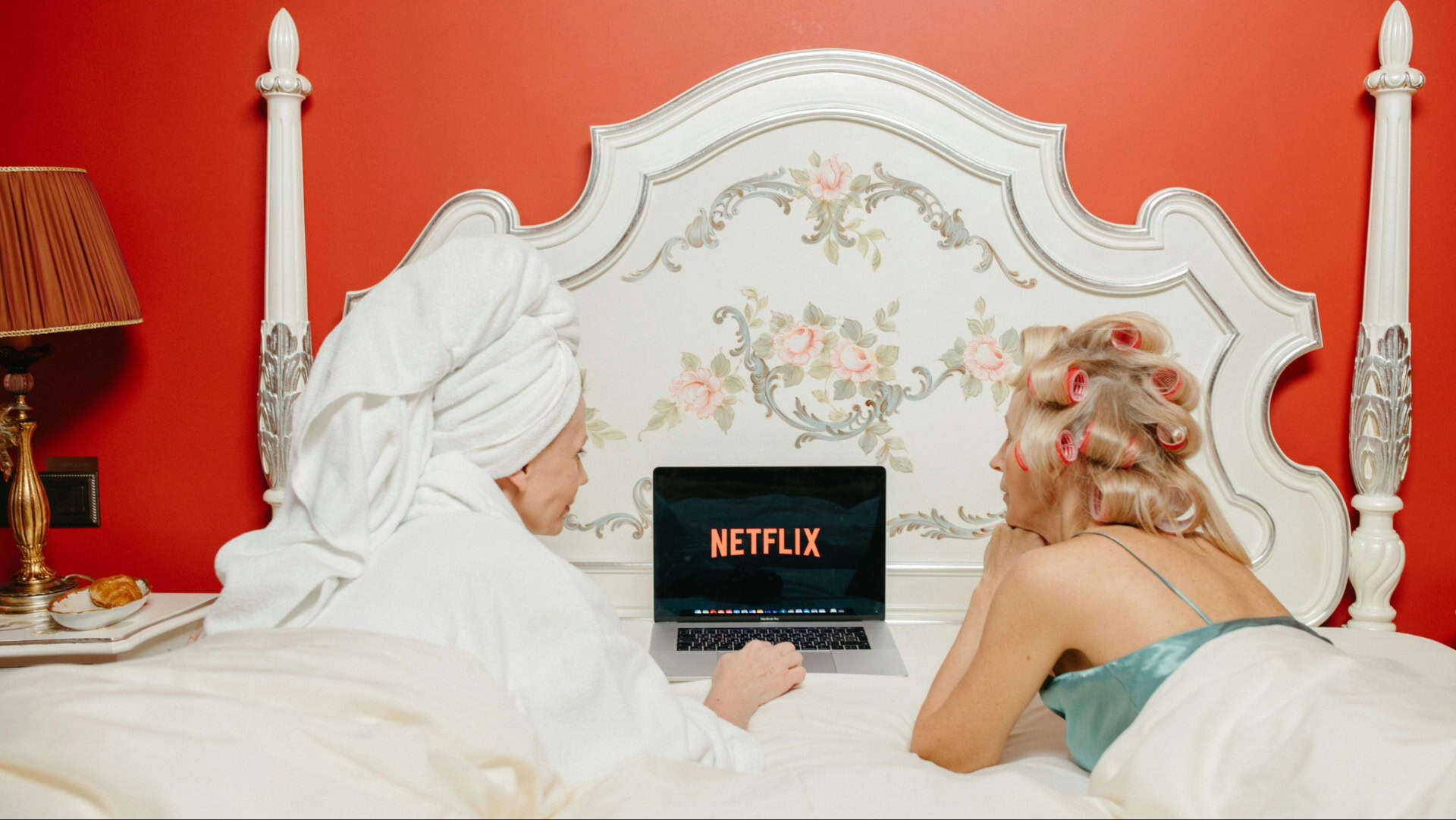 11 Game-Changing Tips for Hosting Your Next Sleepover