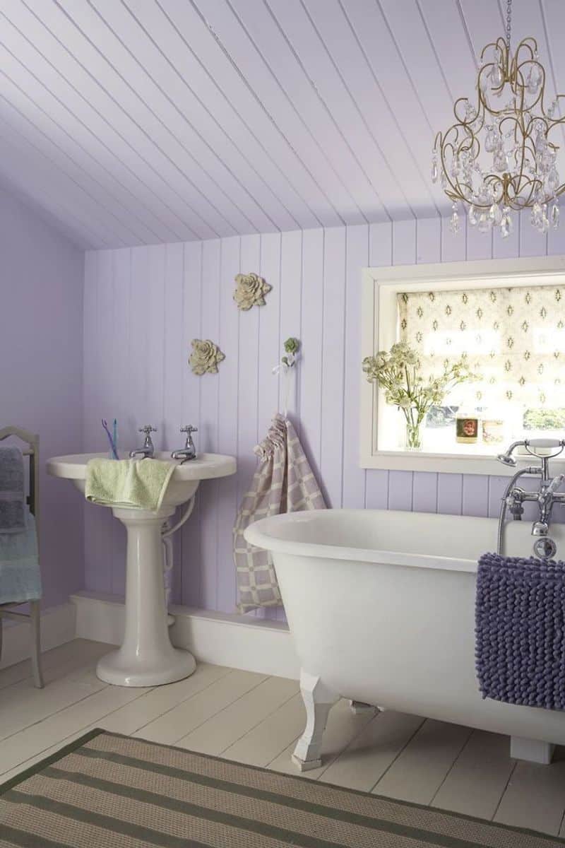 Moody Lavender