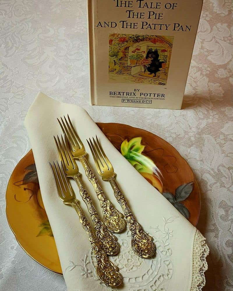 Victorian Elegance Dessert Fork