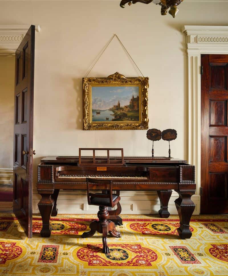 Victorian Elegance