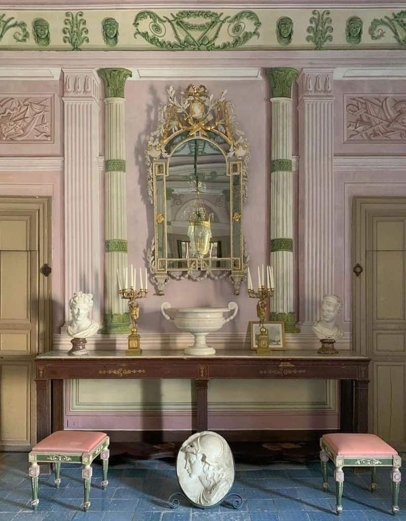 You Need a Perfect Home to Have Antiques