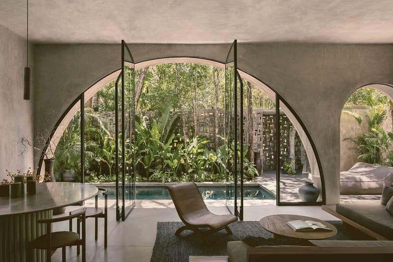 Contrasts and Layering