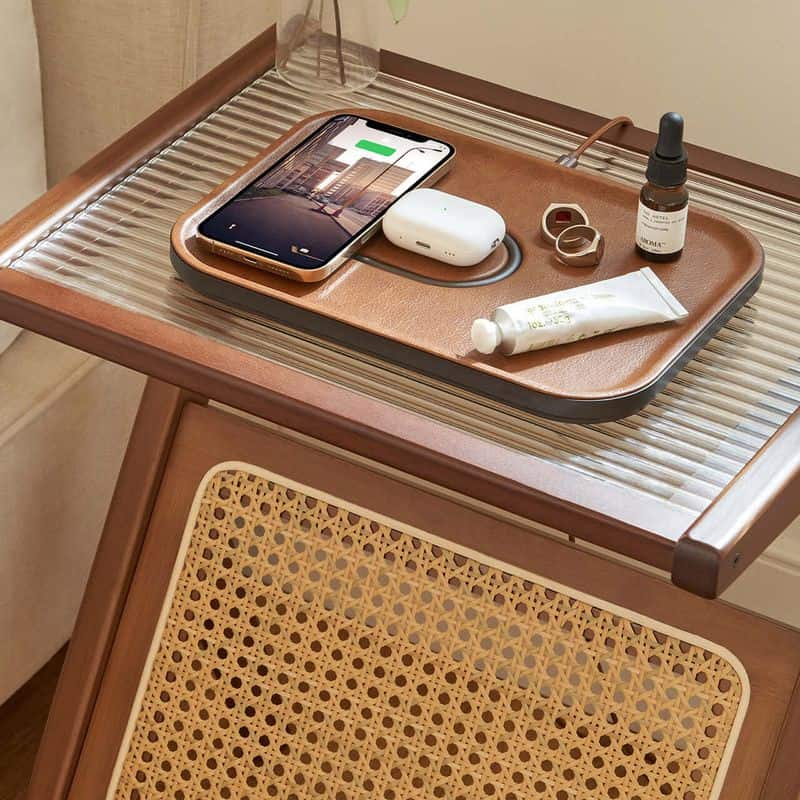 Courant Wireless Charging Accessory Tray