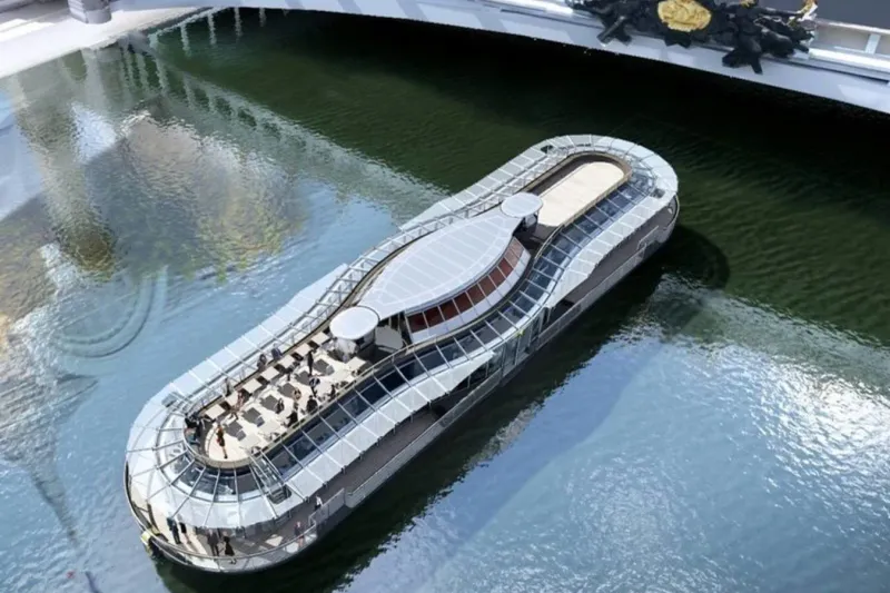 Ducasse Sur Seine (France)