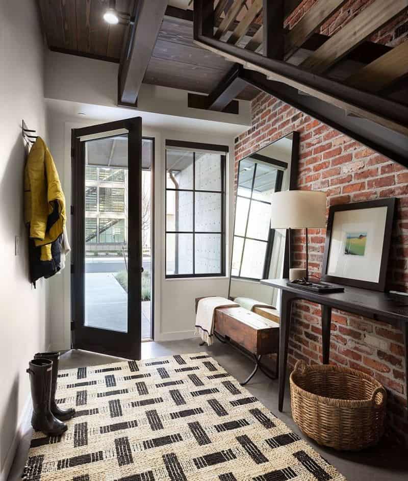 Warehouse-Style Entryways