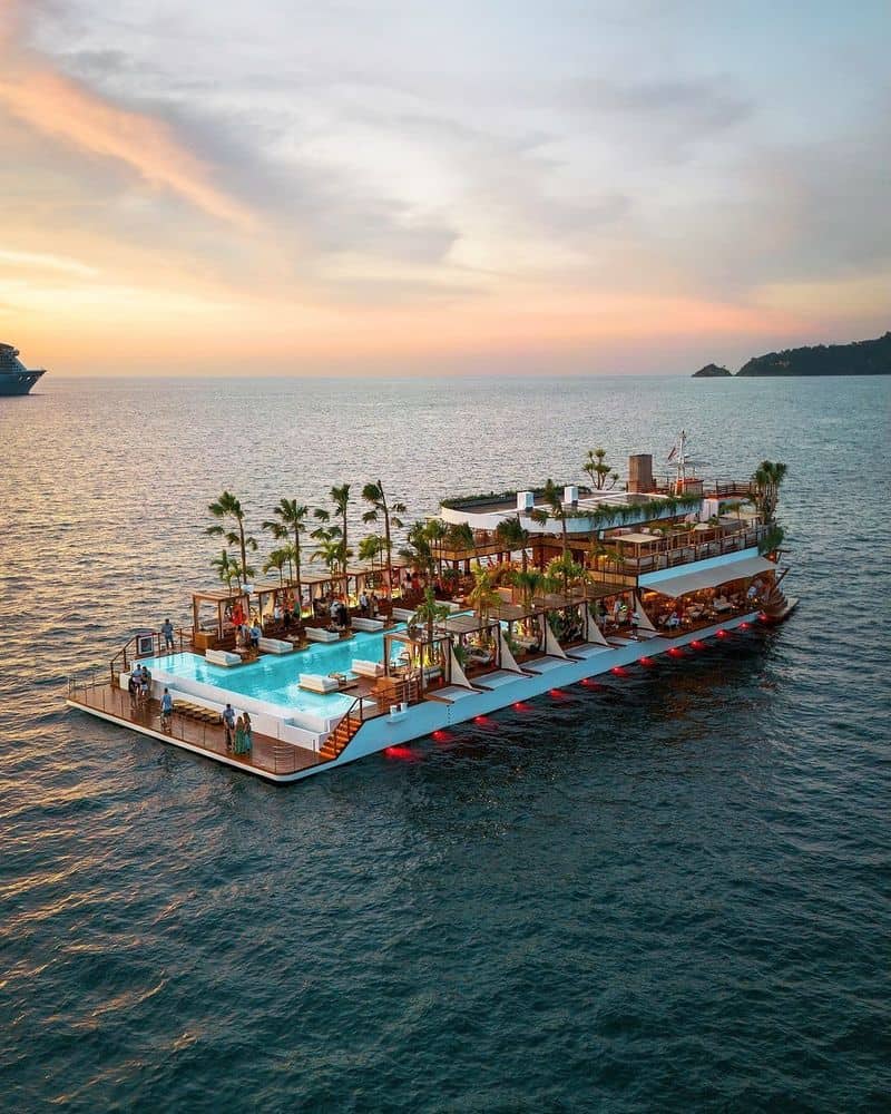 Yona Beach Club & Restaurant (Thailand)