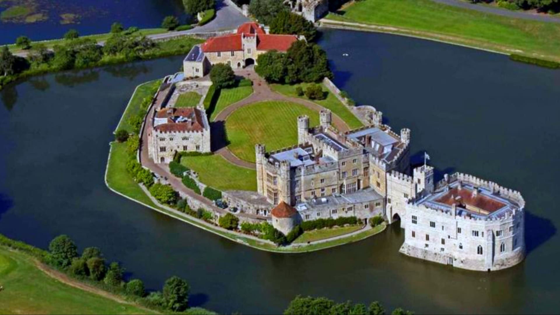 10 Whimsical Ways to Spend a Weekend at Leeds Castle You’ll Never Forget